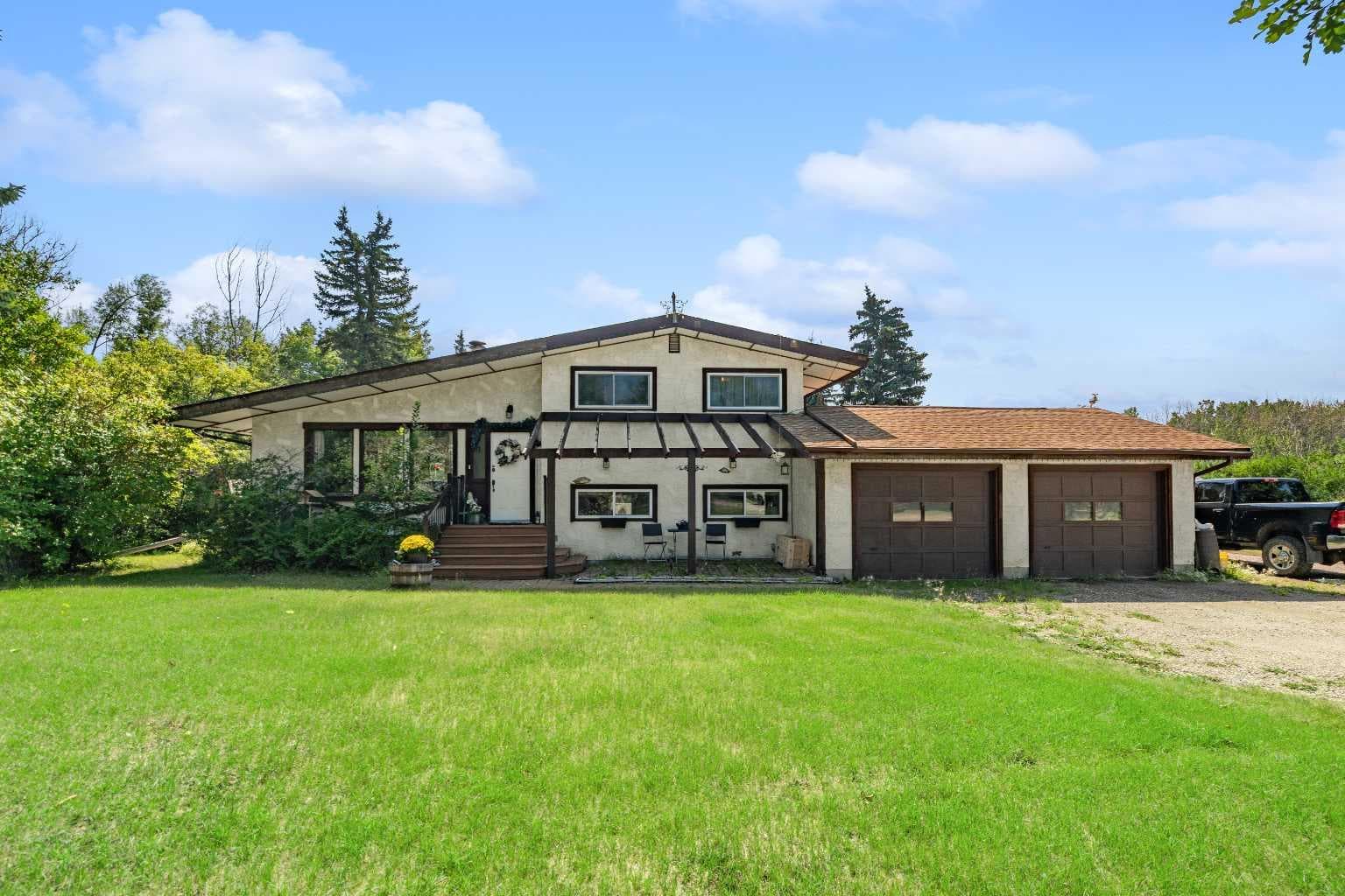 21029 Dunbow Road E — photo 1