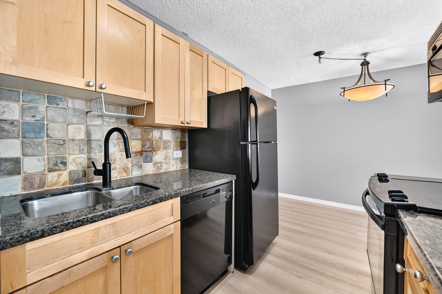 501, 1312 13 Avenue SW — photo 3