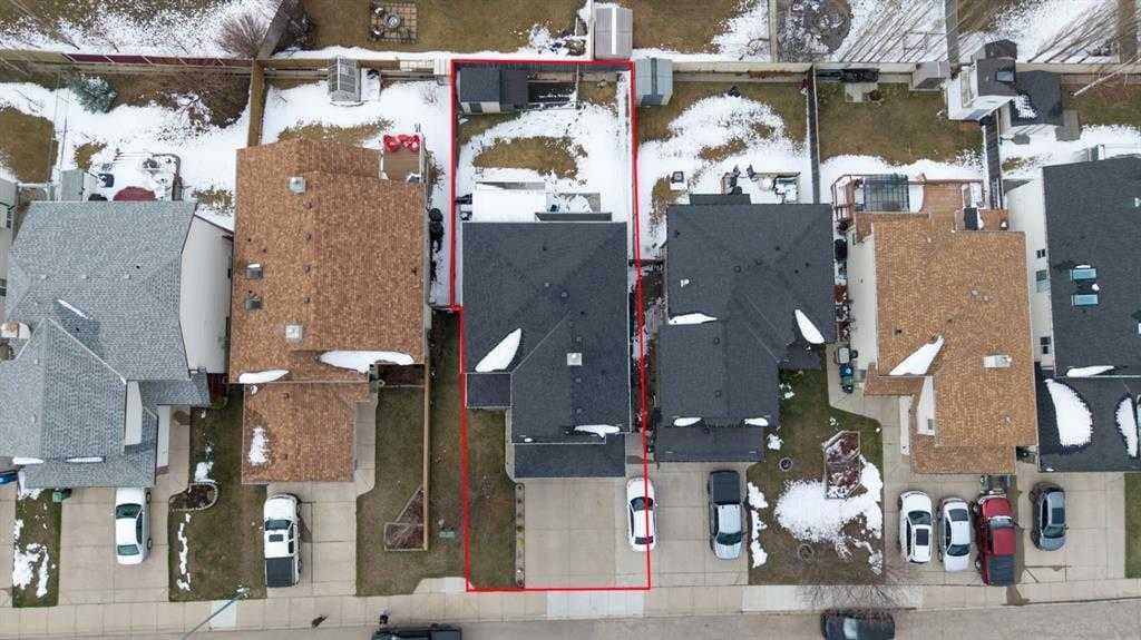 2386 Fairways Circle NW Airdrie, AB T4B2W9 Circle S — photo 3