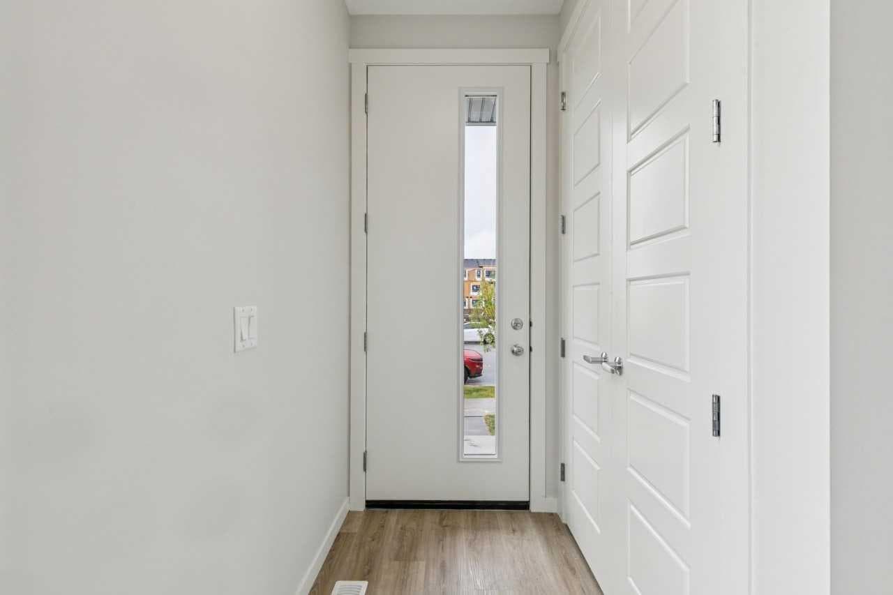 233 Vantage Drive — photo 3