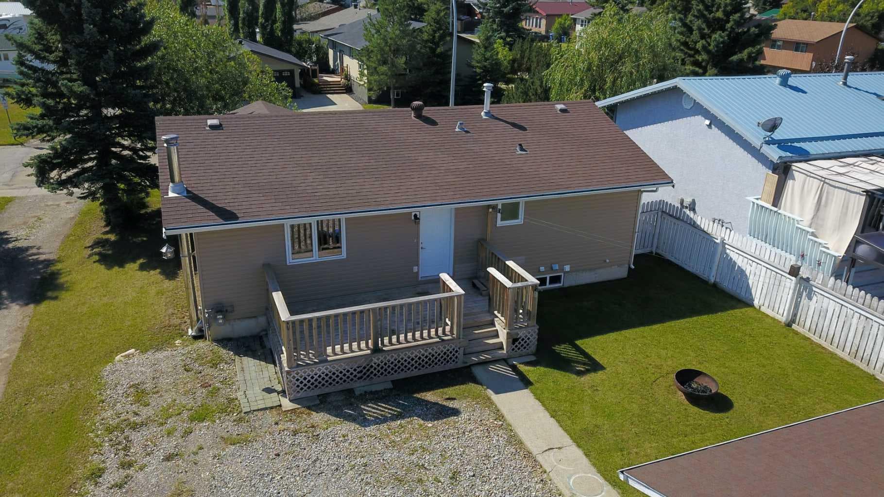 204 10 Avenue NE — photo 4