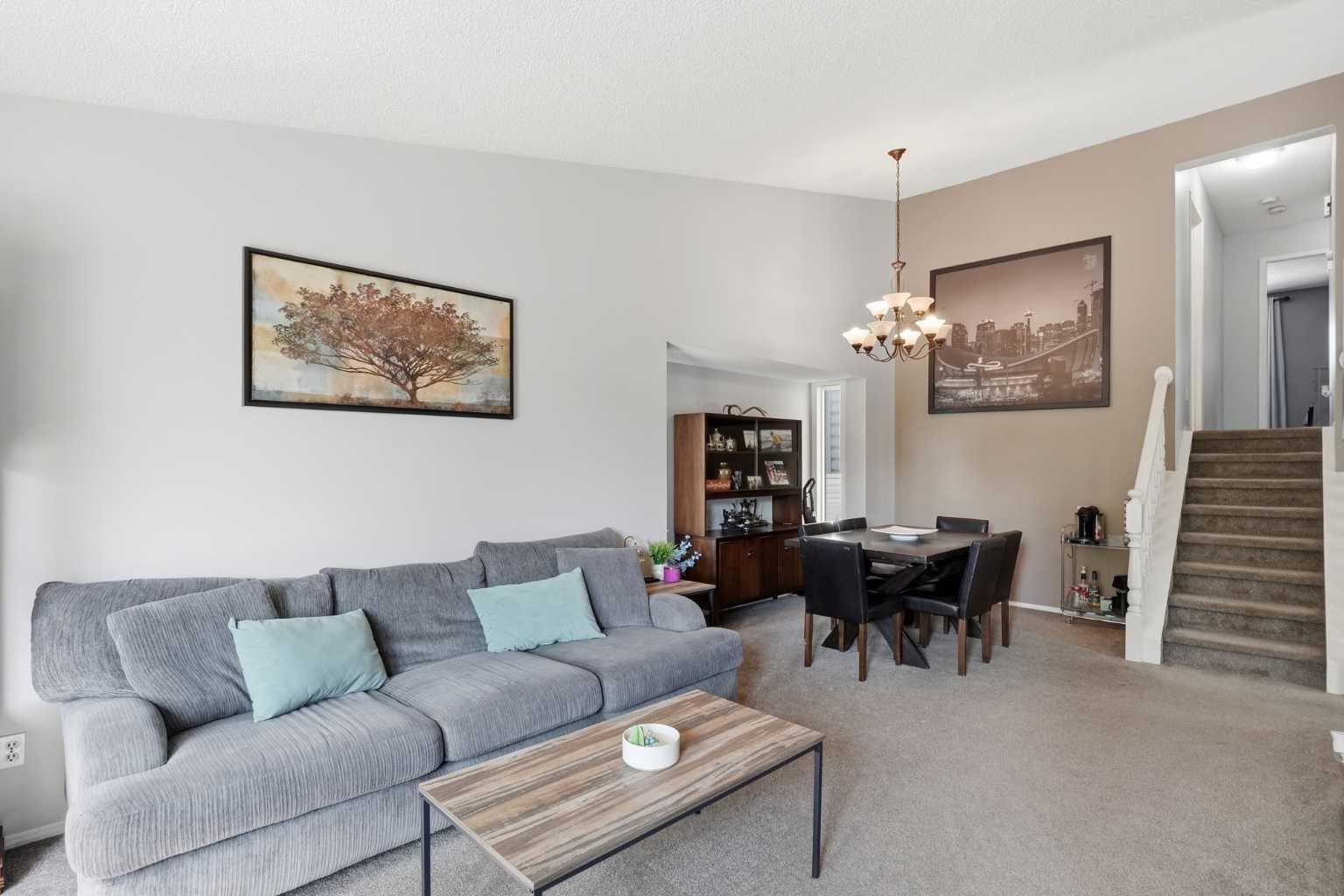 271 Erin Meadow Close SE — photo 4