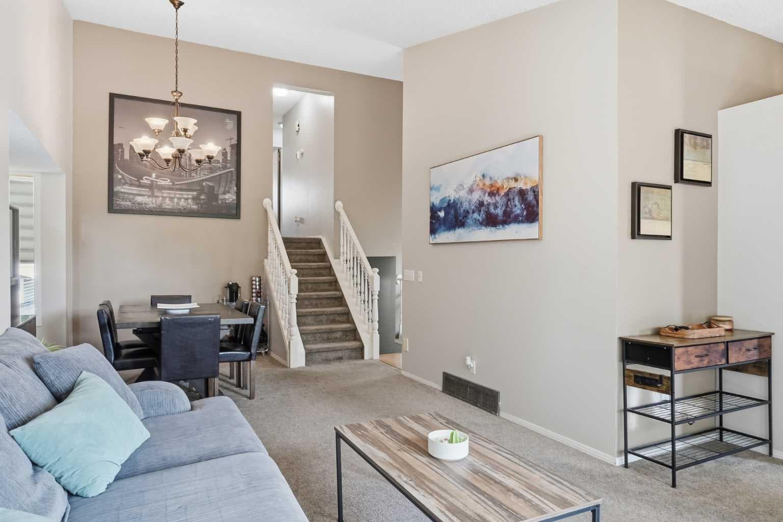 271 Erin Meadow Close SE — photo 5