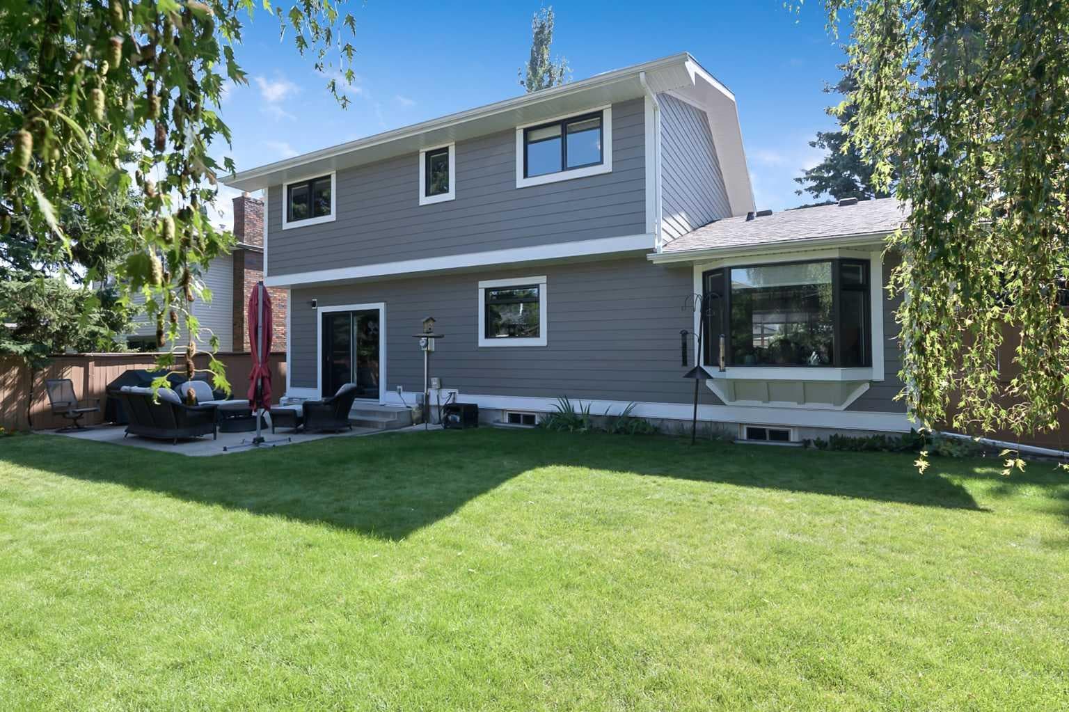 315 Woodpark Place SW — photo 2