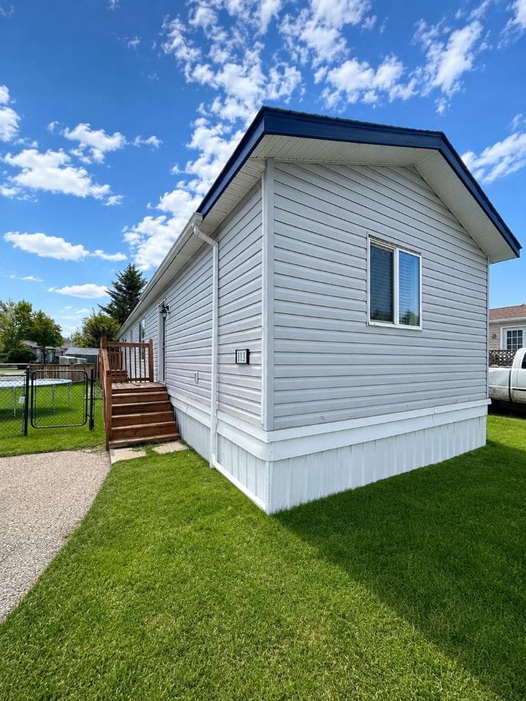 113 Heritage Drive — photo 1