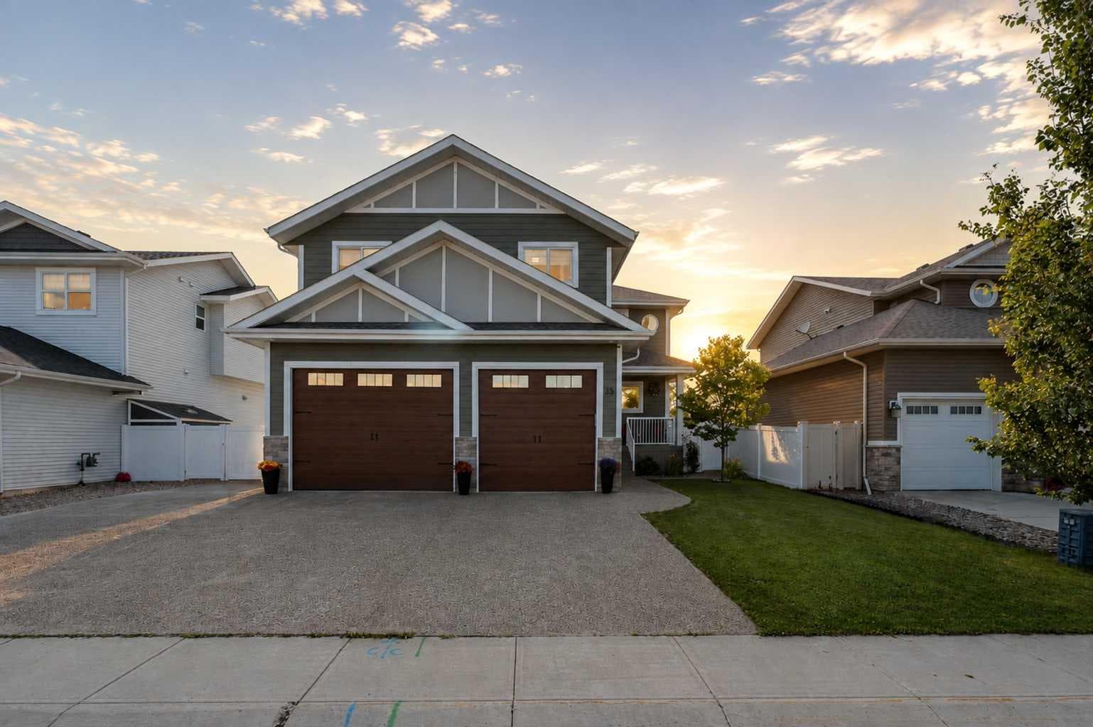35 Erica Drive — photo 1