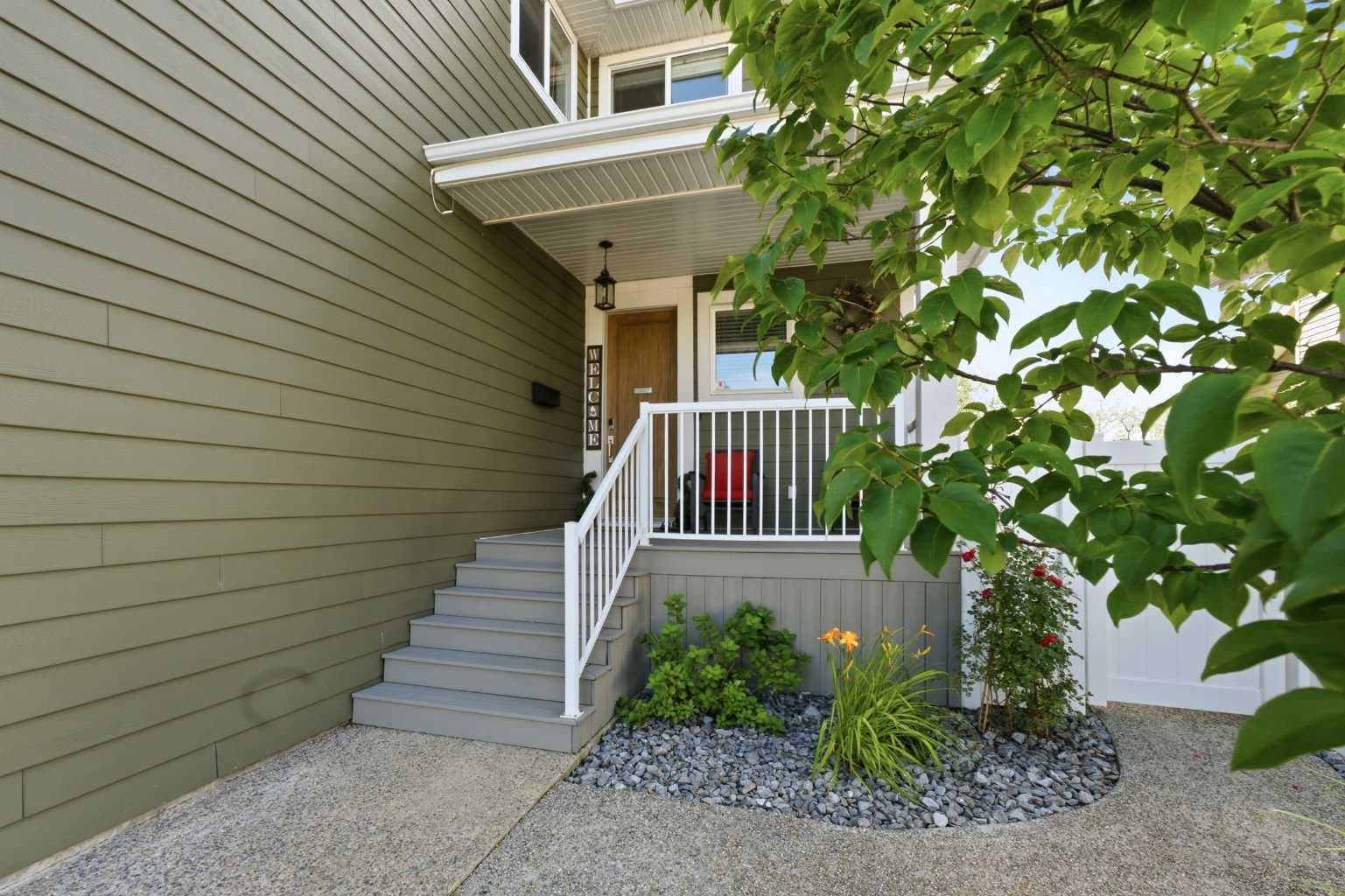 35 Erica Drive — photo 3