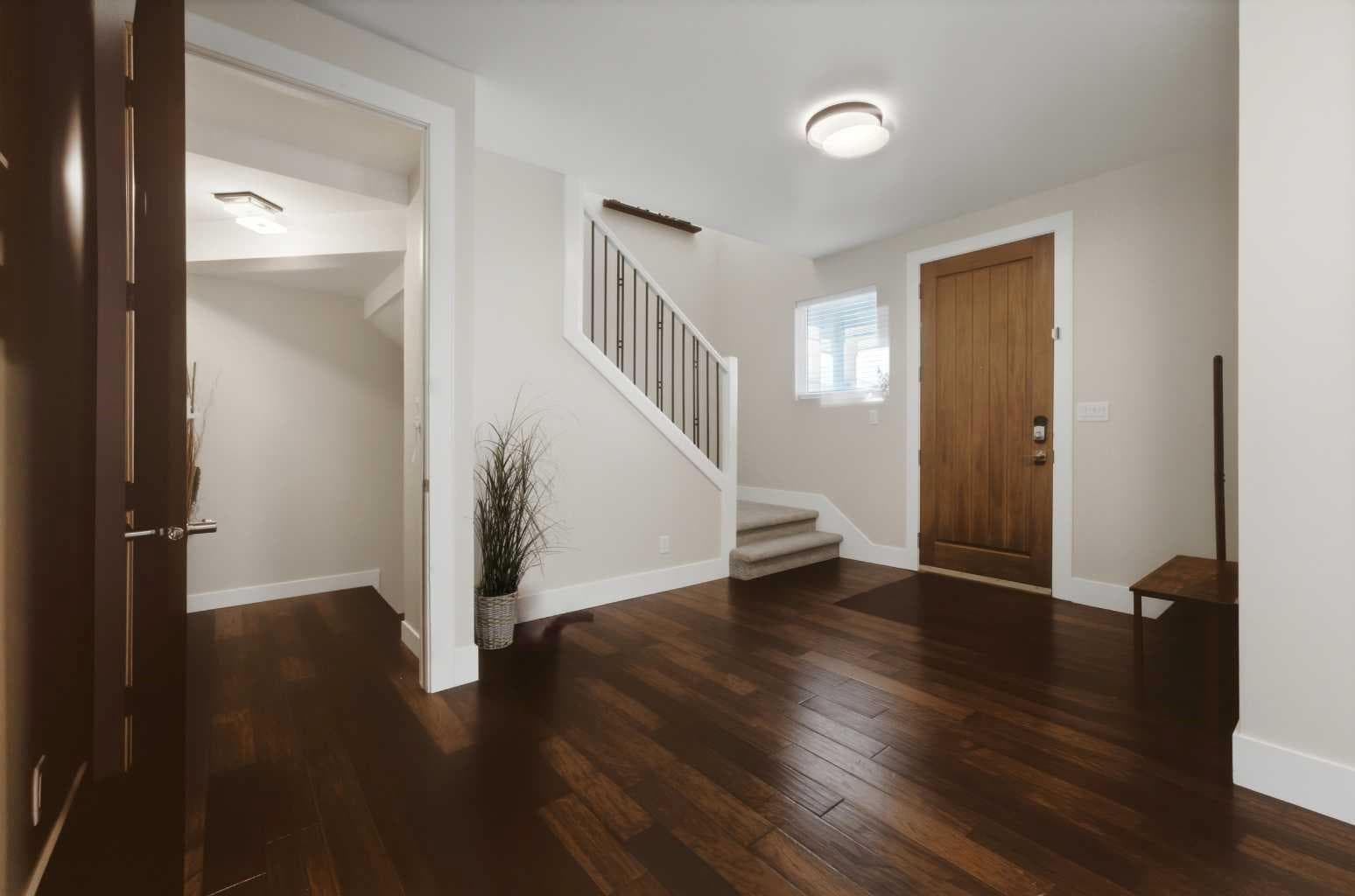 35 Erica Drive — photo 4