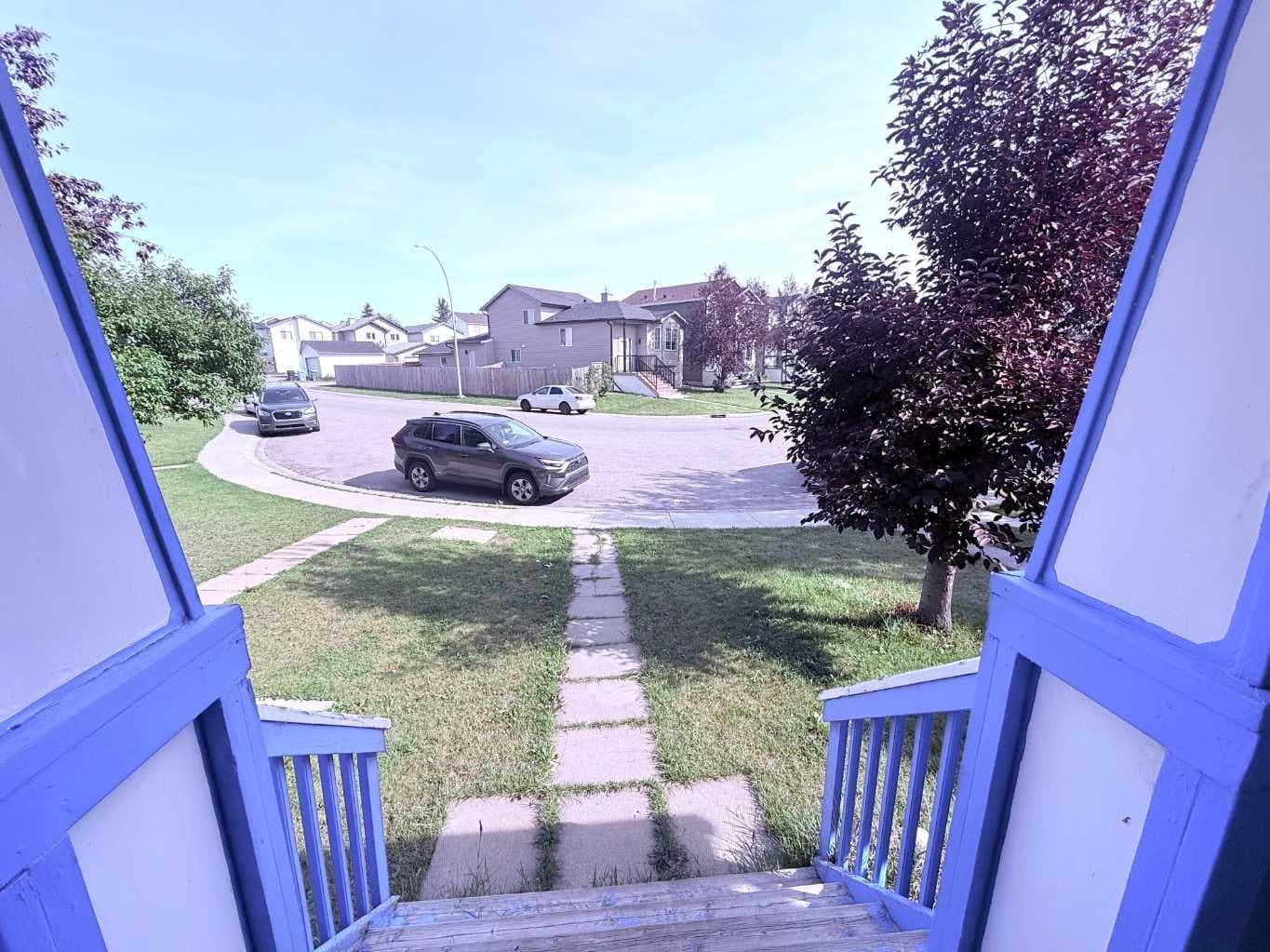 111 Martin Crossing Grove NE — photo 3