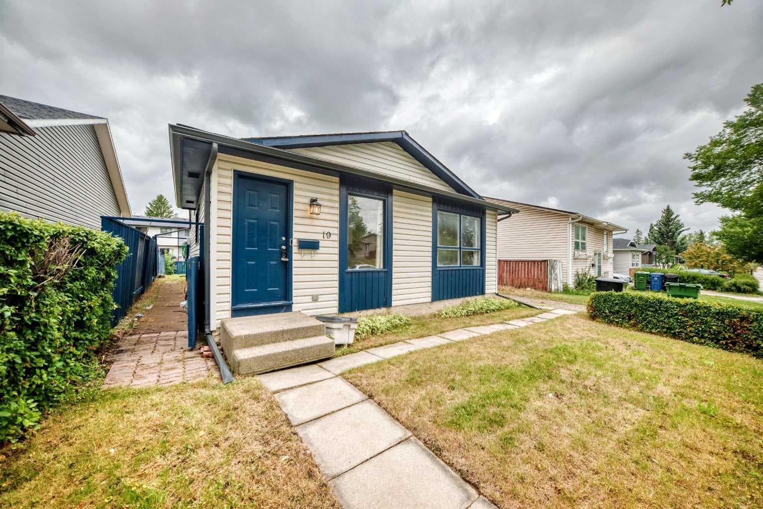 19 Falshire Drive NE — photo 4
