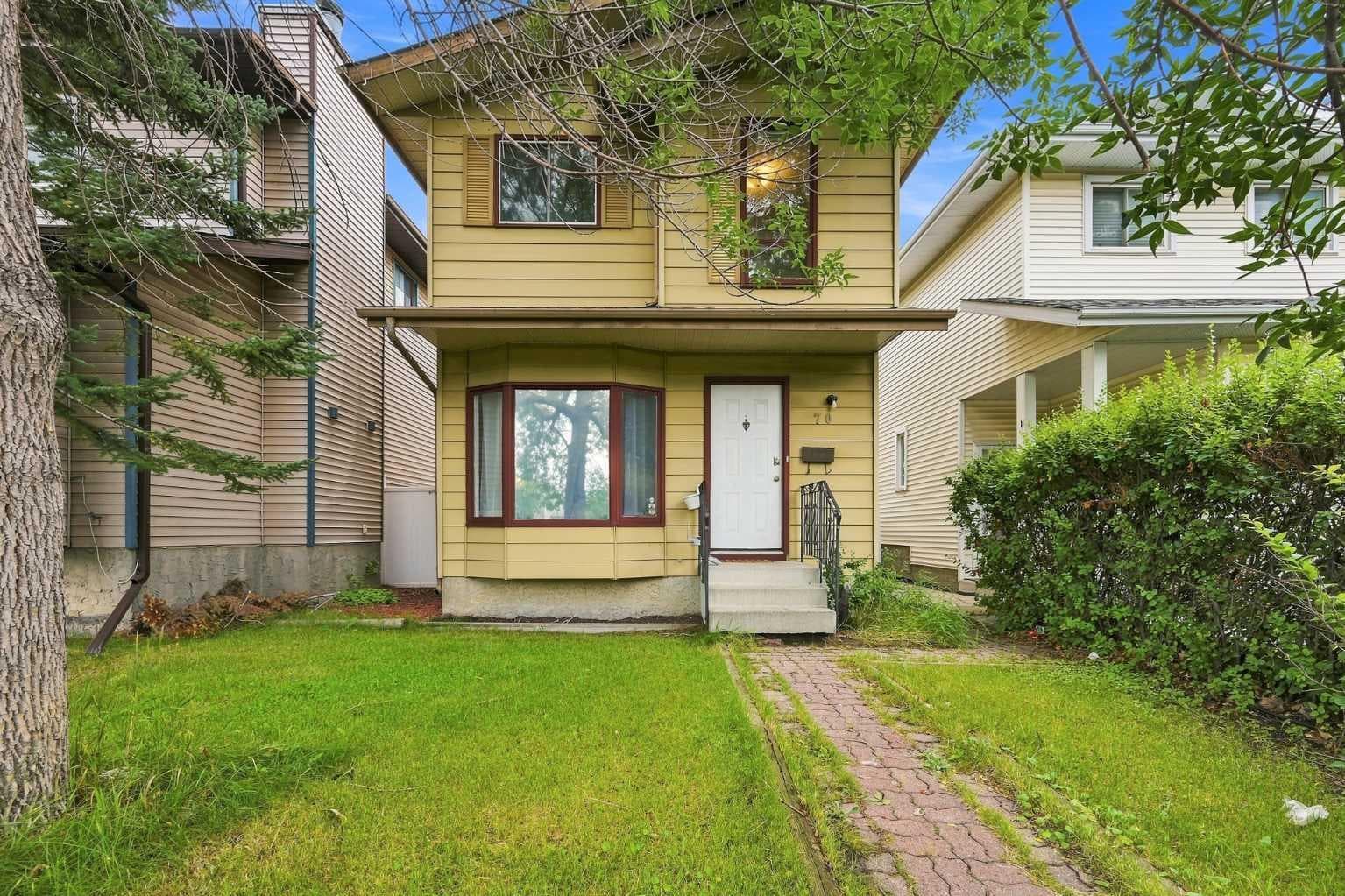 70 Edgeburn Crescent — photo 1