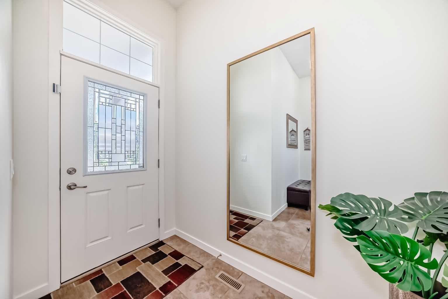 33 Redstone Drive NE — photo 3