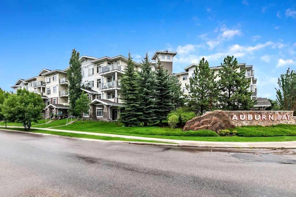 202, 10 Auburn Bay Link SE — photo 1