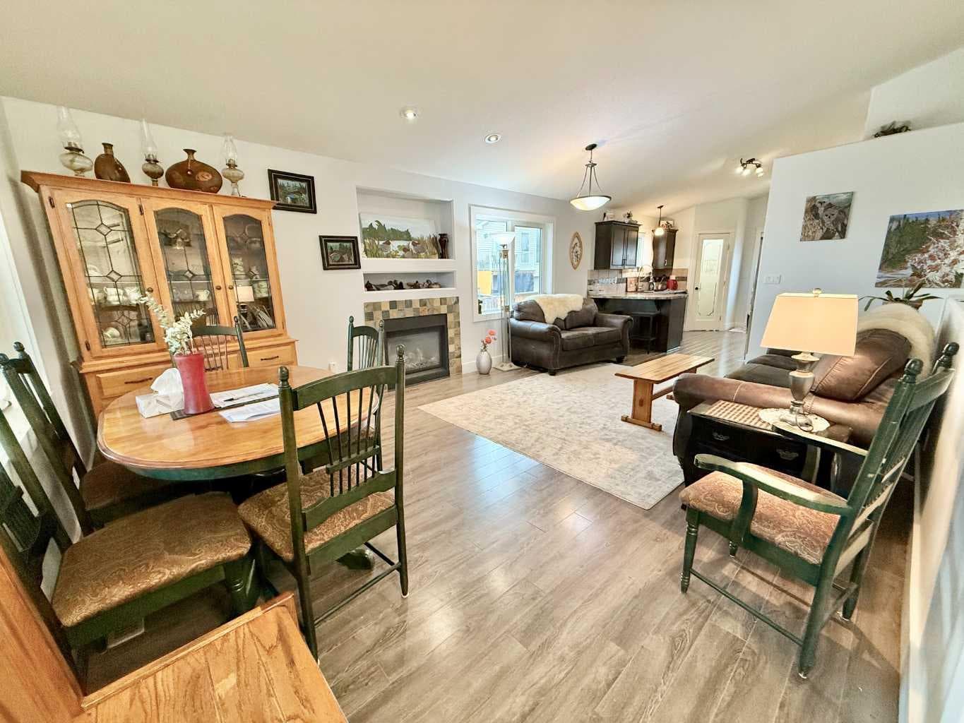 405 Lake Way — photo 4