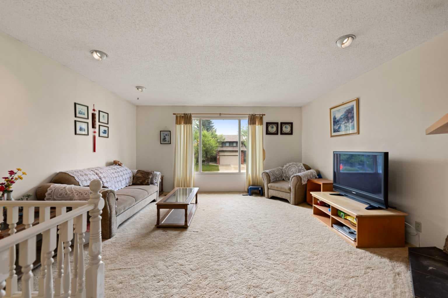 224 Berwick Way NW — photo 5