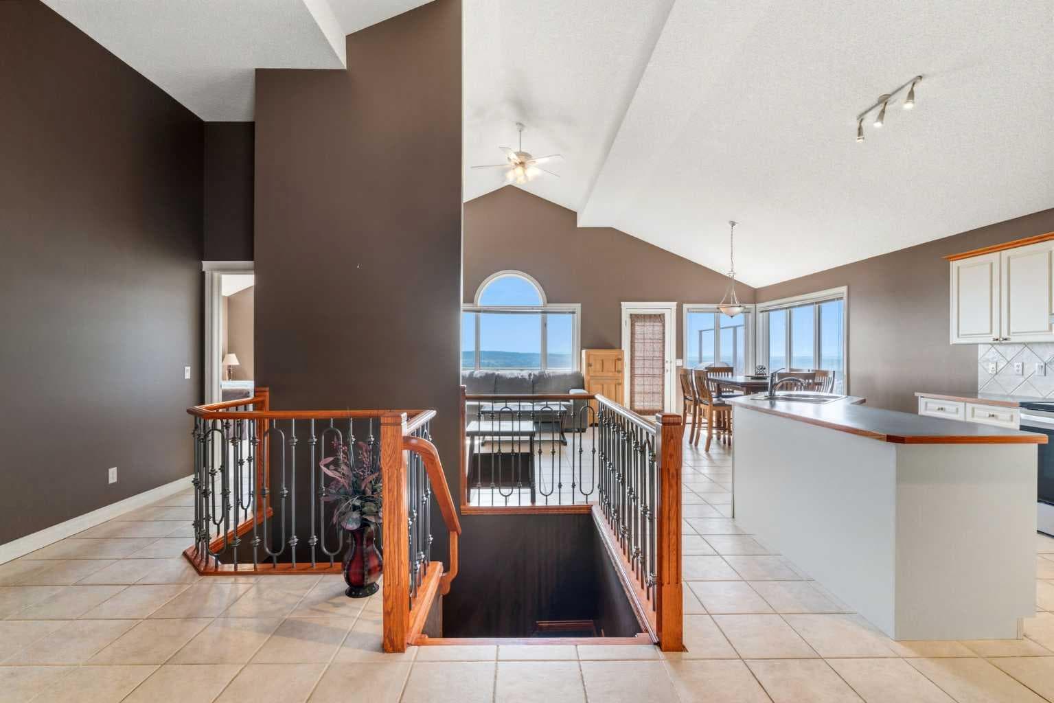 215 Rocky Ridge Drive NW — photo 3