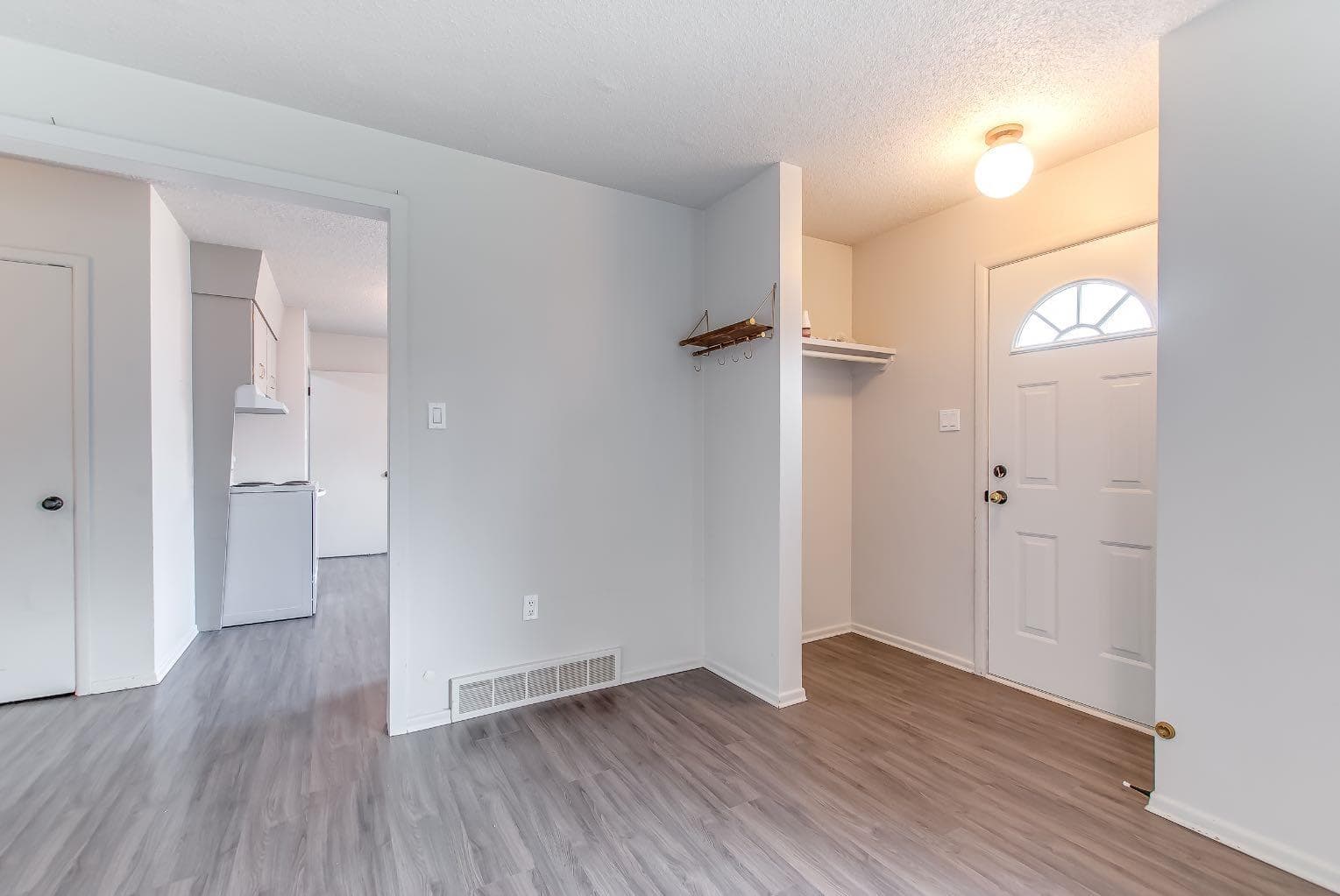 2666 Burton Place SE — photo 4