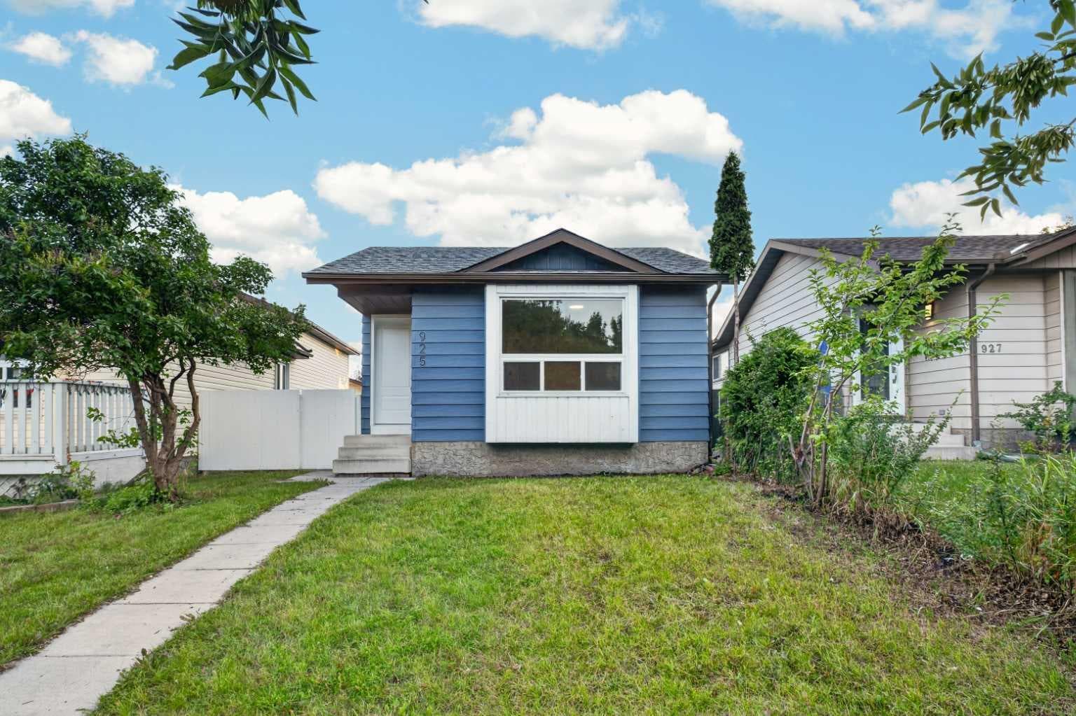 925 Erin Woods Drive SE — photo 1