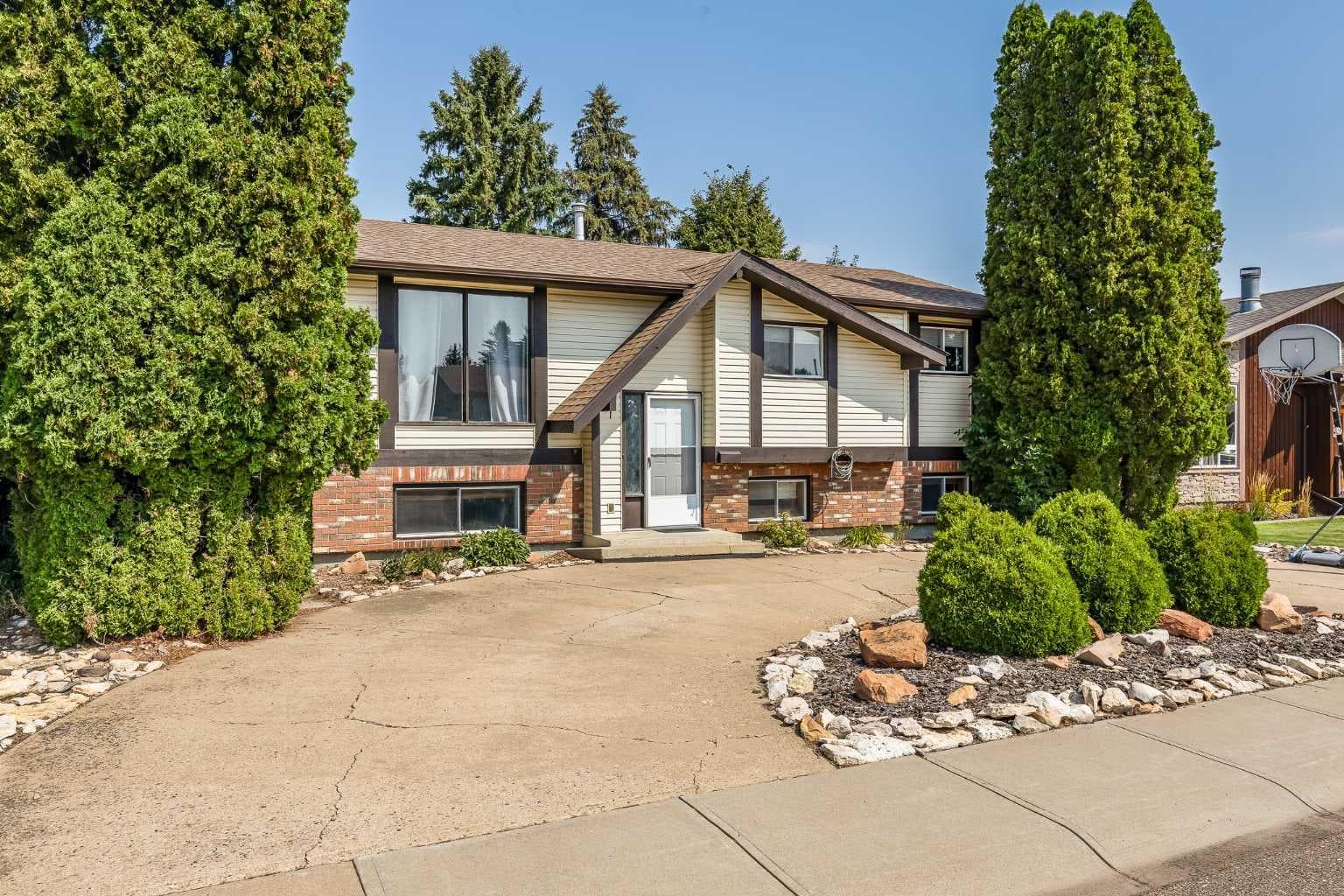 16 Rossdale Street SE — photo 3