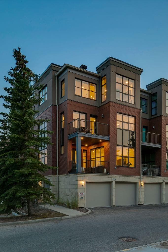 424 Aspen Meadows Hill SW — photo 1