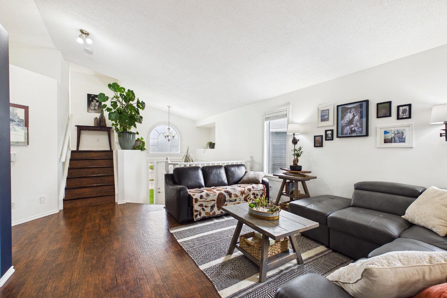 16 Big Springs Mews SE — photo 4
