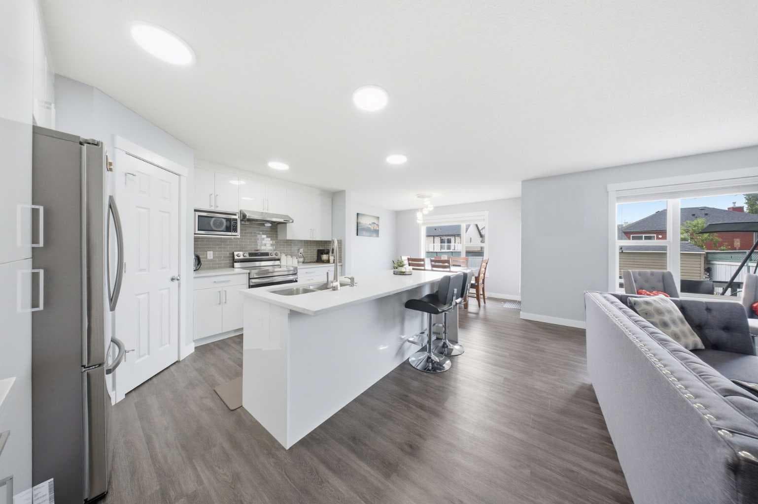 19 MARTHA'S MEADOW Close NE — photo 1