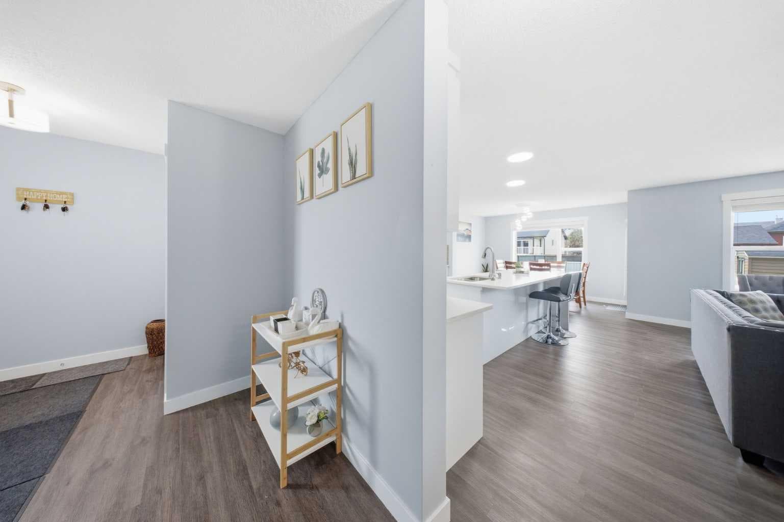 19 MARTHA'S MEADOW Close NE — photo 5