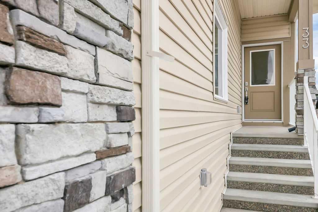 33 Linden Place — photo 2