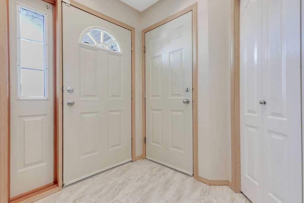 102 Drummond Avenue — photo 5