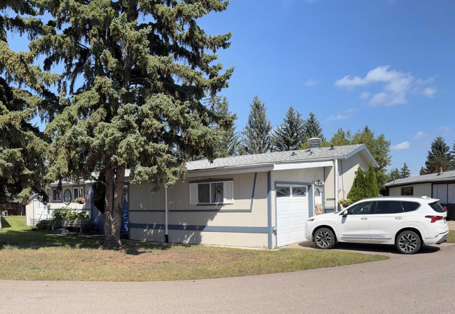 63 Parkside Drive — photo 1