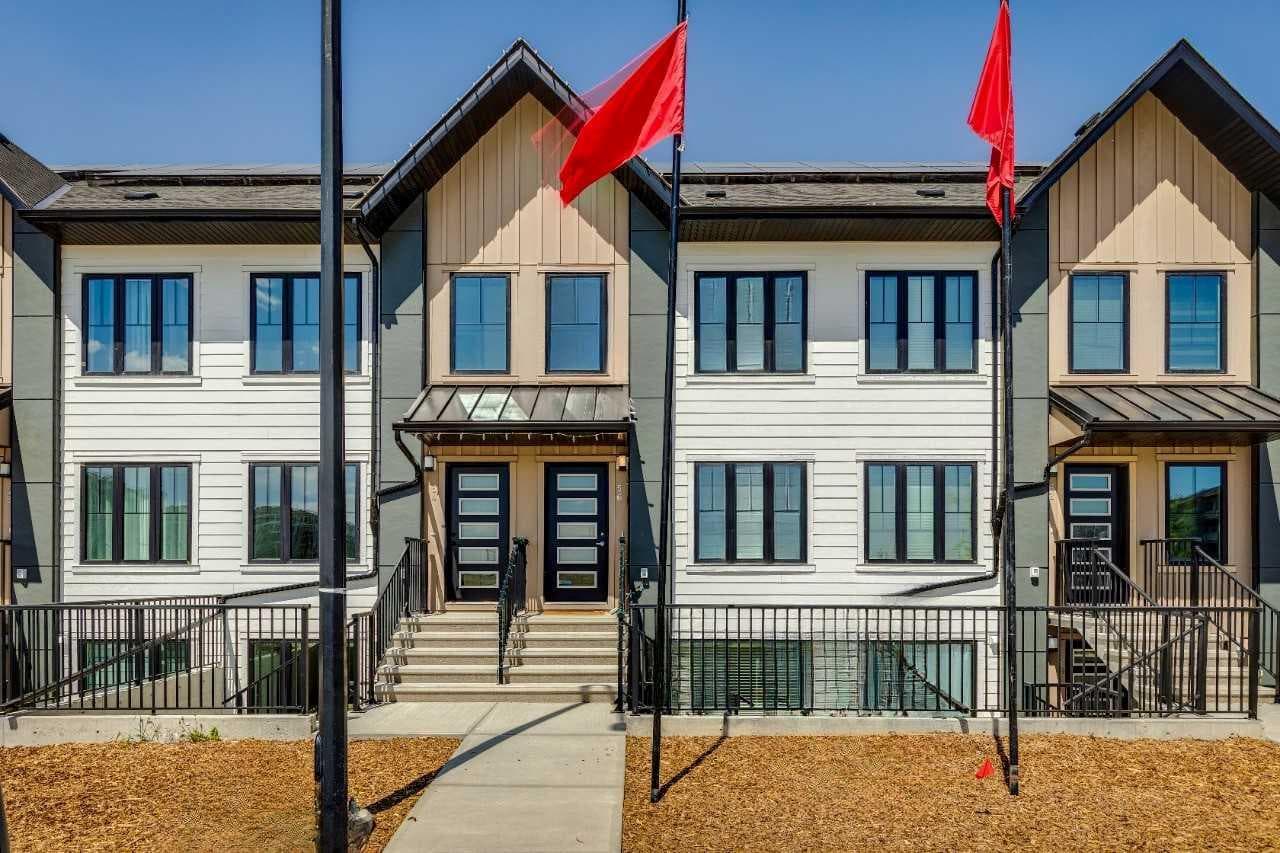 311, 40 Livingston Parade NE — photo 1