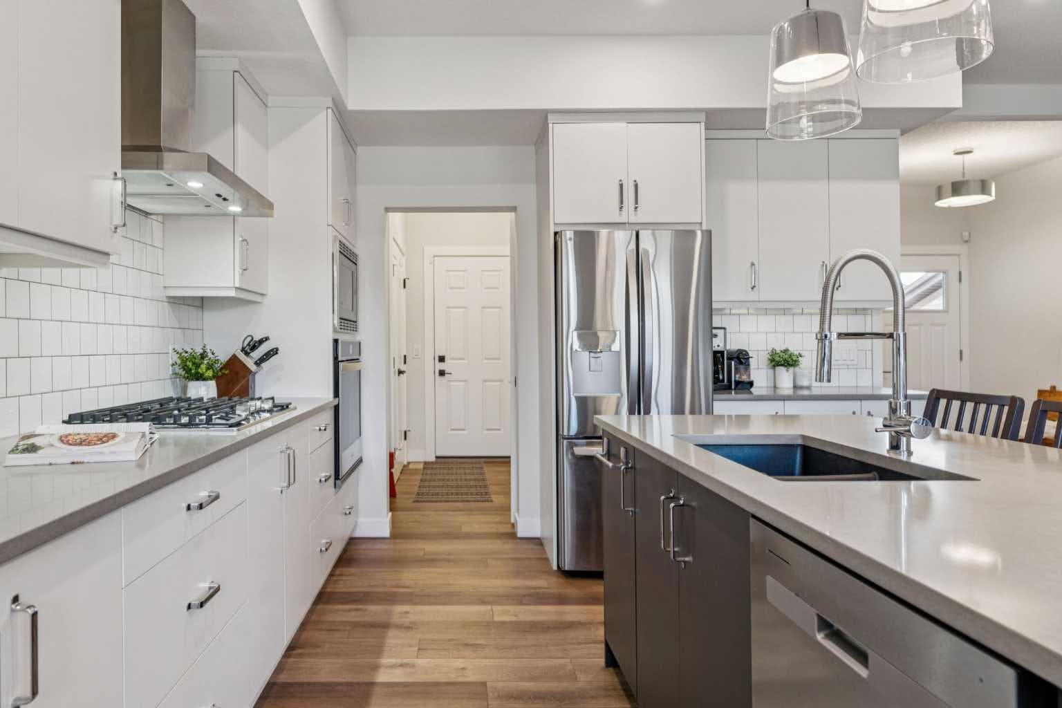 24 Willow Park Point — photo 5