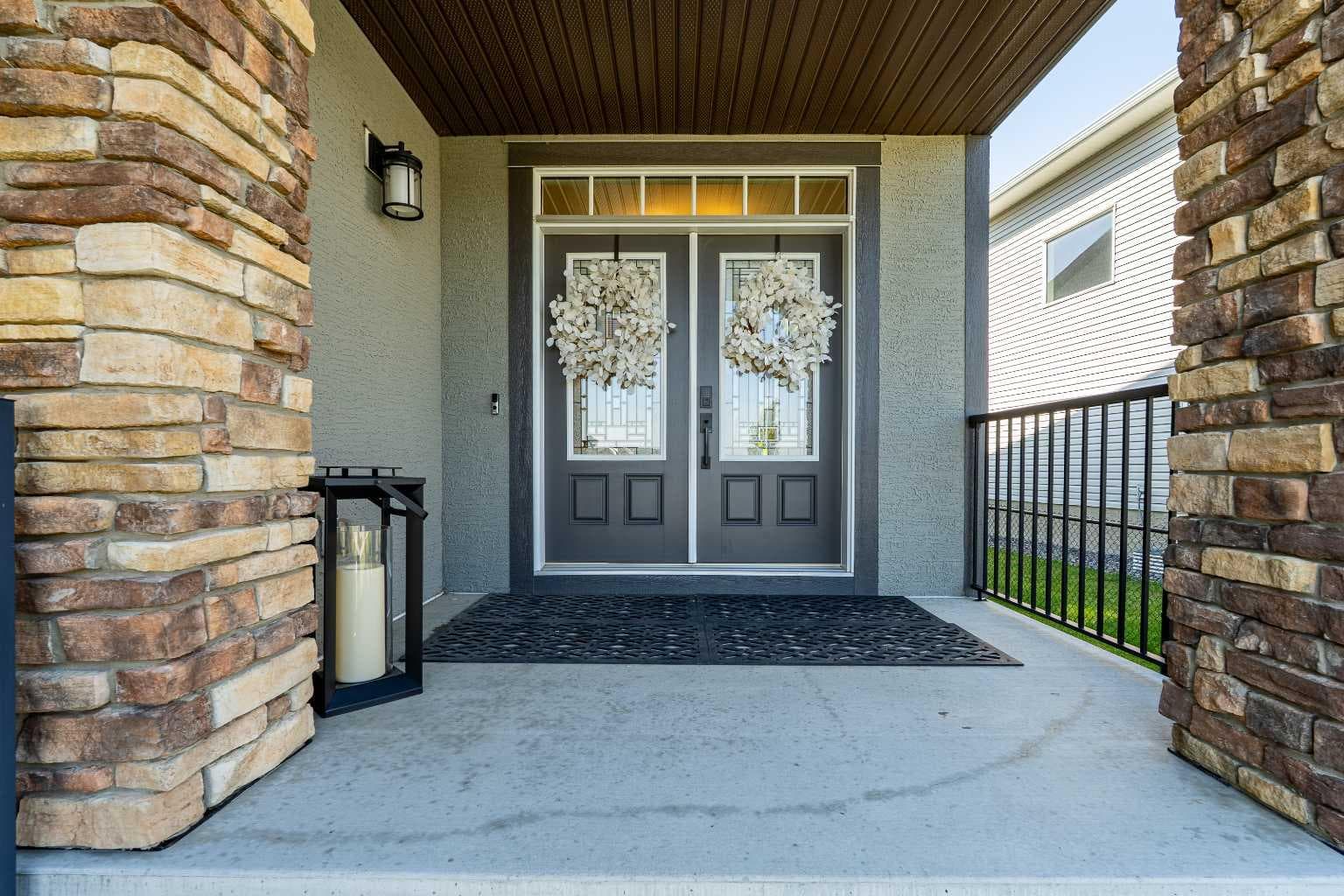 236 Hillcrest Drive SW — photo 2