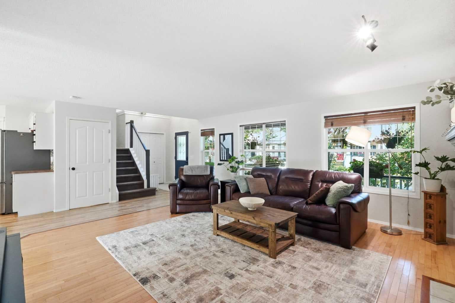 249 Inverness Park SE — photo 5