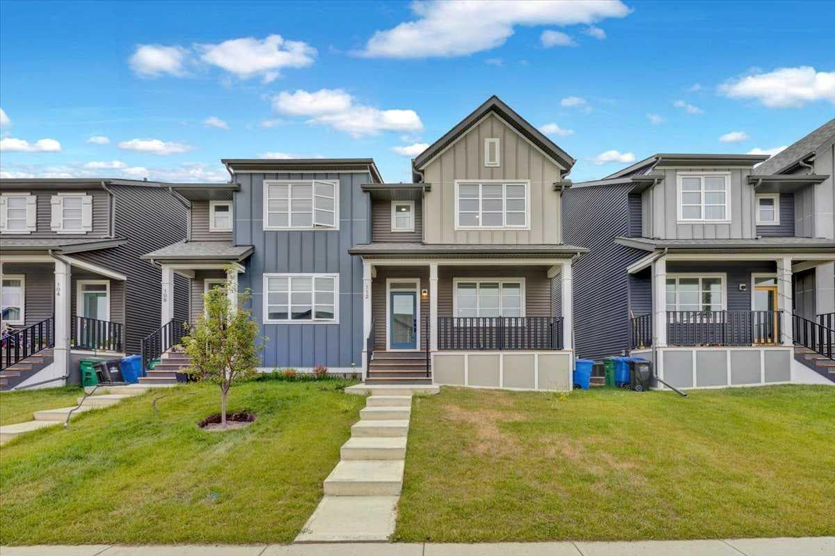 112 Langwell Common SE — photo 1