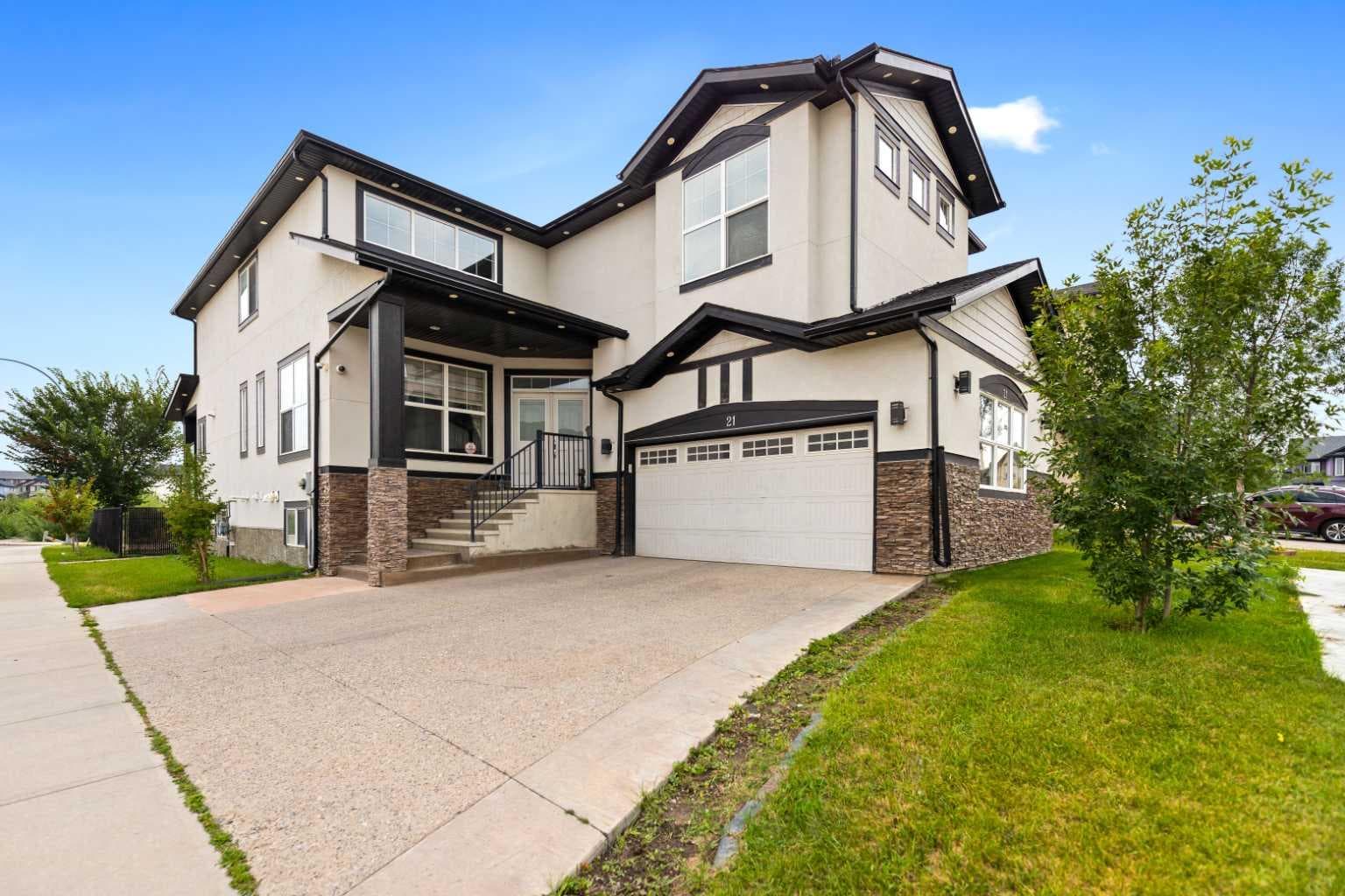 21 Saddlelake Lane NE — photo 1