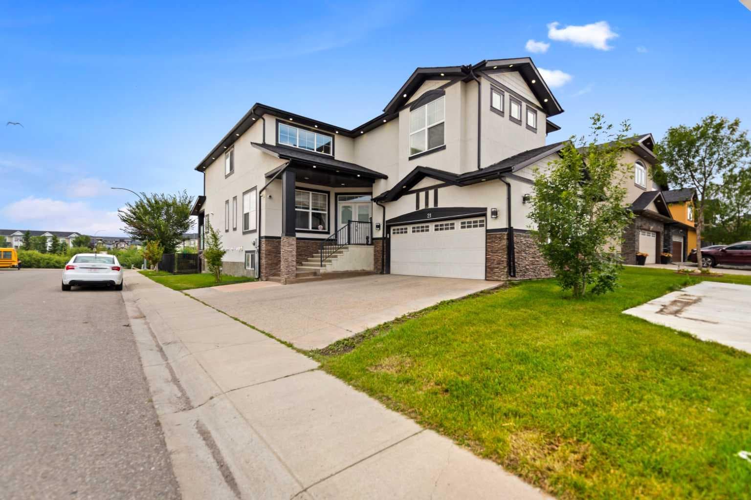21 Saddlelake Lane NE — photo 2