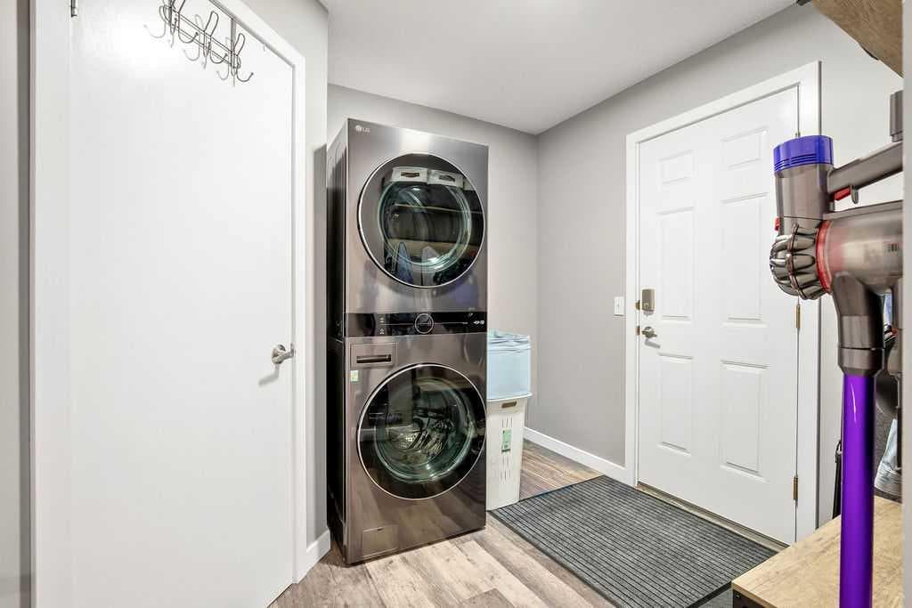 141 Somerset Circle SW — photo 5