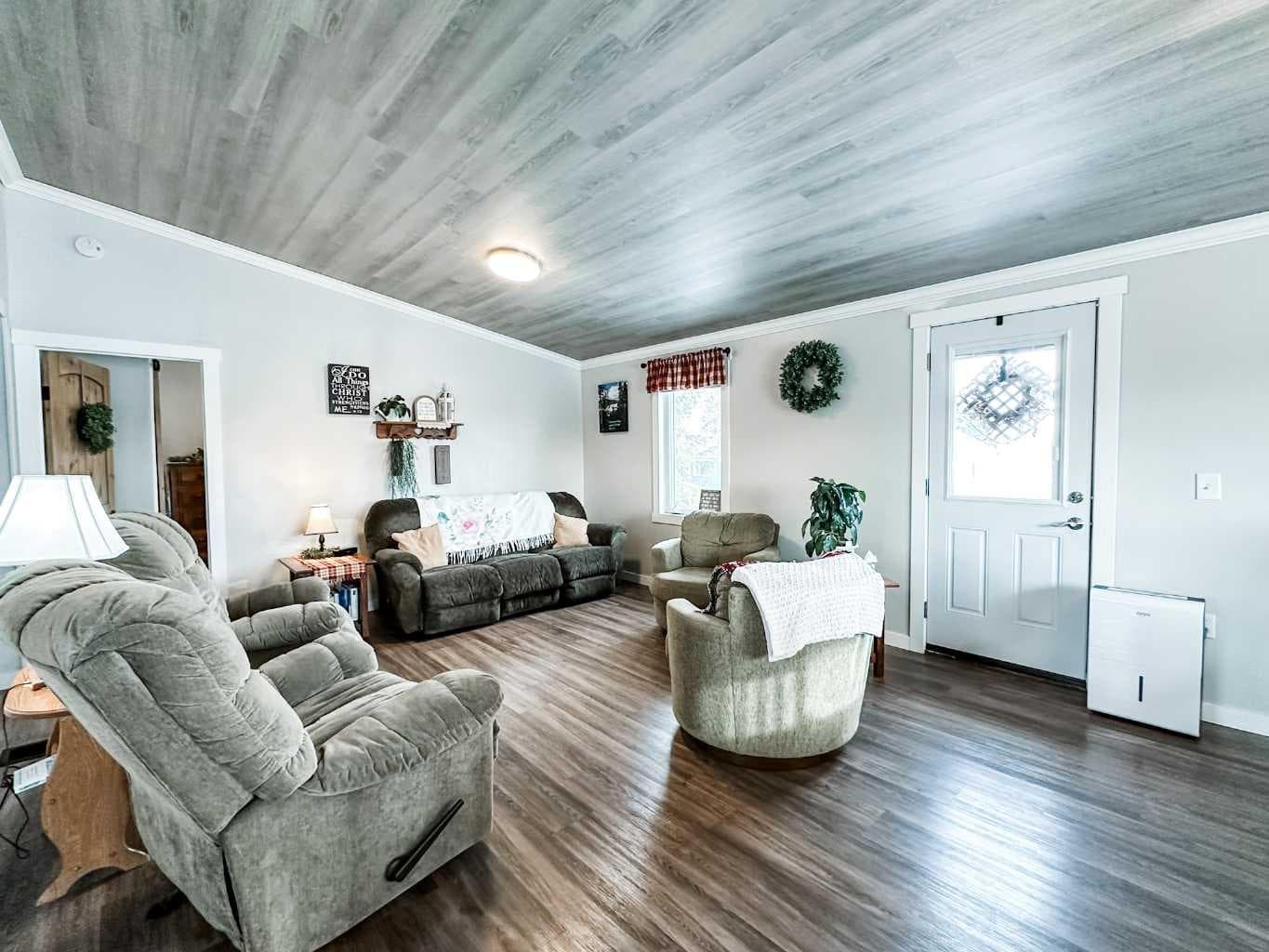 4802 46 Street — photo 5