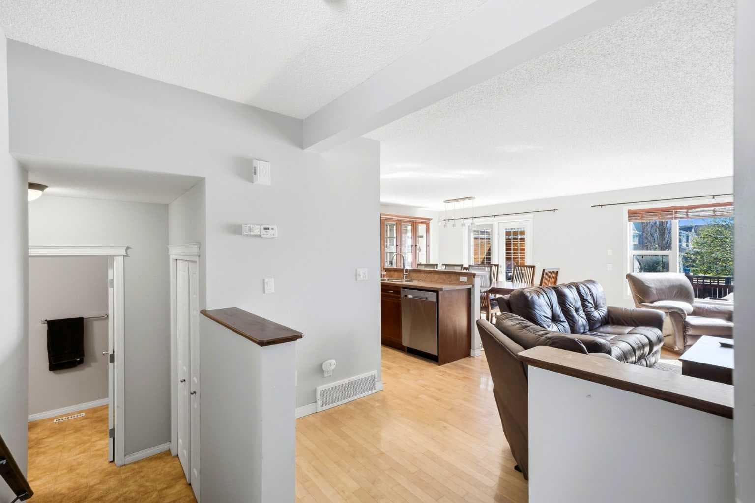 78 Cougar Plateau Way SW — photo 5